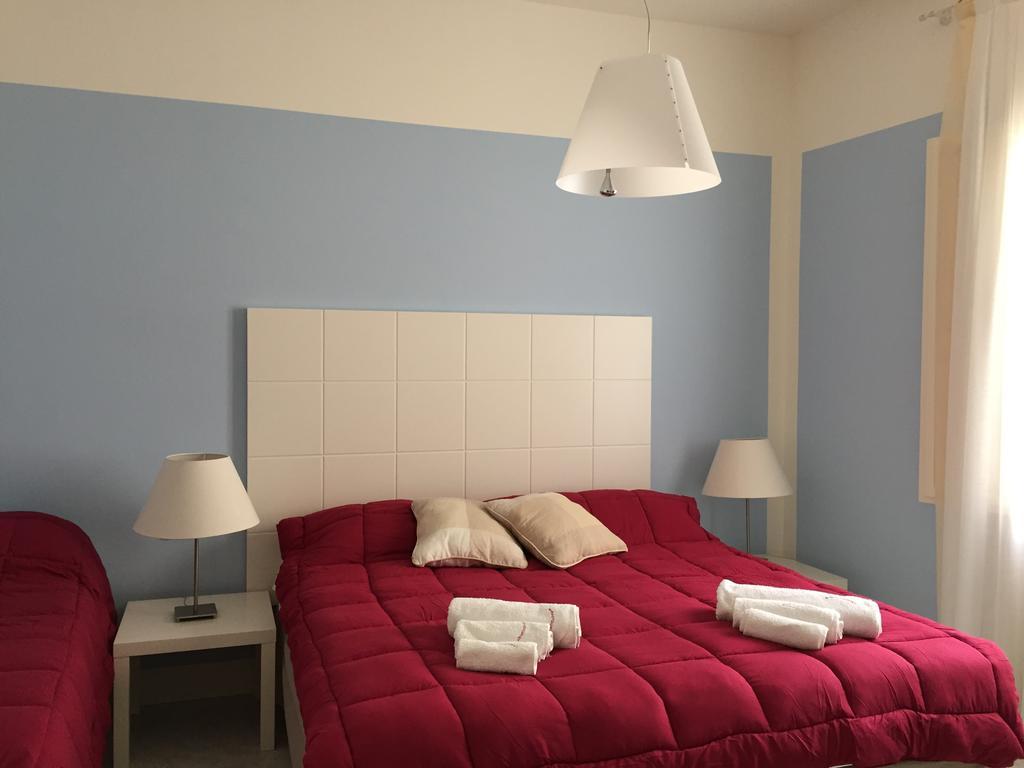 Albachiara Suite Rooms - City Center Trapani Bagian luar foto