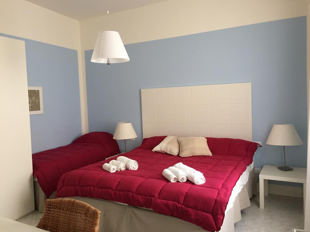 Albachiara Suite Rooms - City Center Trapani Bagian luar foto
