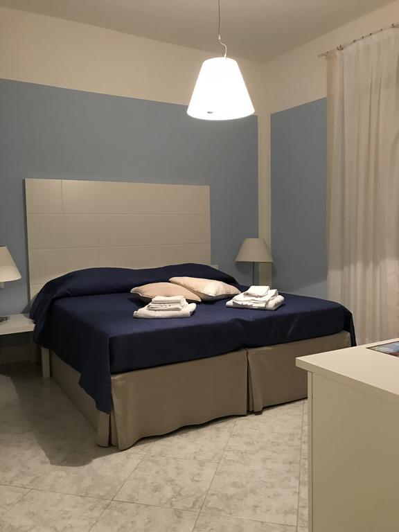Albachiara Suite Rooms - City Center Trapani Bagian luar foto
